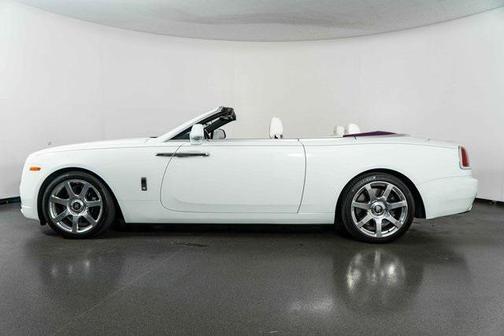 2017 Rolls-Royce Dawn Base