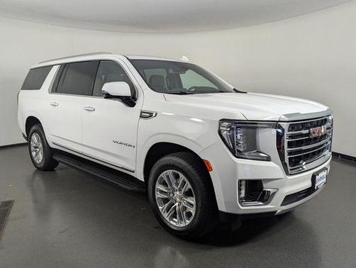 2024 GMC Yukon XL SLT