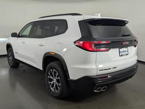 2025 GMC Acadia AWD AT4