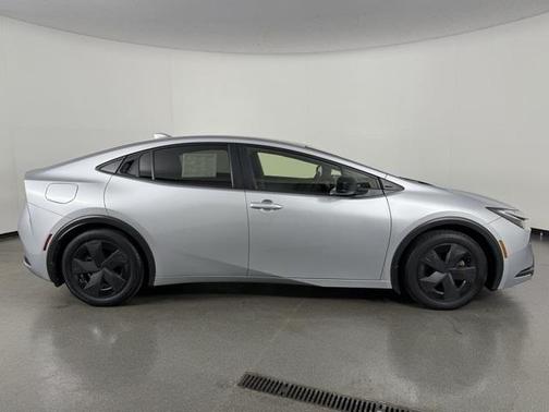 2023 Toyota Prius Prime SE