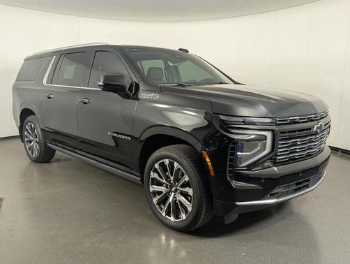 Black 2025 Chevrolet Suburban High Country