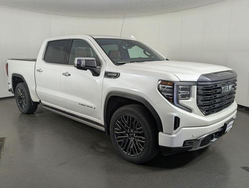 White Frost Tricoat 2022 GMC Sierra 1500 Denali Ultimate