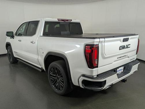White Frost Tricoat 2022 GMC Sierra 1500 Denali Ultimate