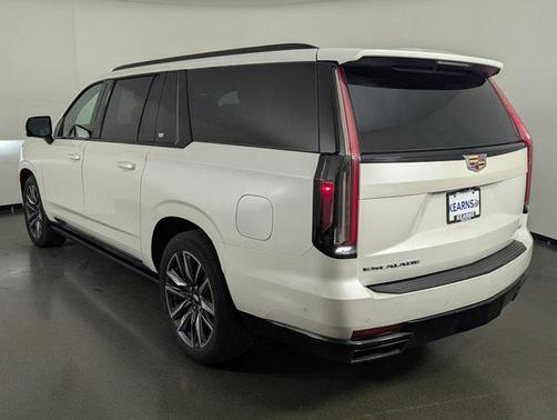 2021 Cadillac Escalade ESV Sport Platinum