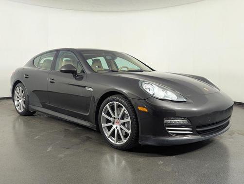 2011 Porsche Panamera 4