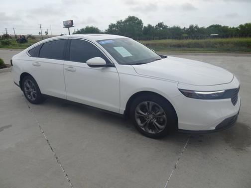Platinum White Pearl 2024 Honda Accord