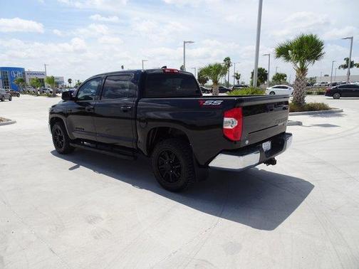 Photo 3 of 30 of 2021 Toyota Tundra SR5