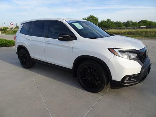 Platinum White Pearl 2021 Honda Passport
