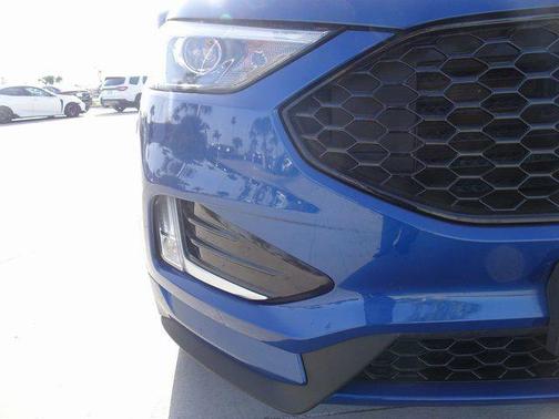 2021 Ford Edge ST Line