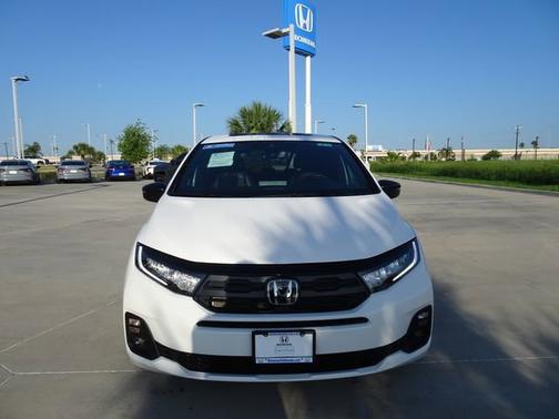 Platinum White Pearl 2025 Honda Odyssey