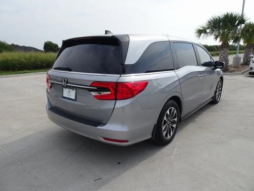 2023 Honda Odyssey 