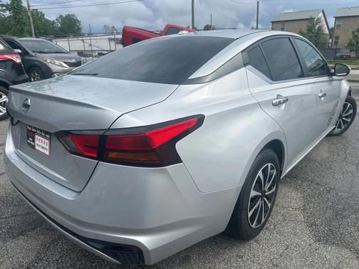 Brilliant Silver Metallic 2020 Nissan Altima S FWD