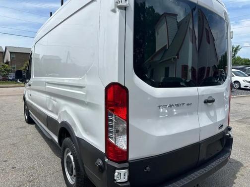 Oxford White 2019 Ford Transit-150 Base