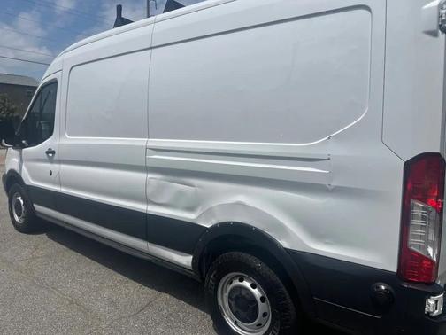 Oxford White 2019 Ford Transit-150 Base