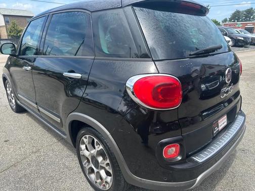 Nero Puro (Straight Black) 2014 FIAT 500L Trekking