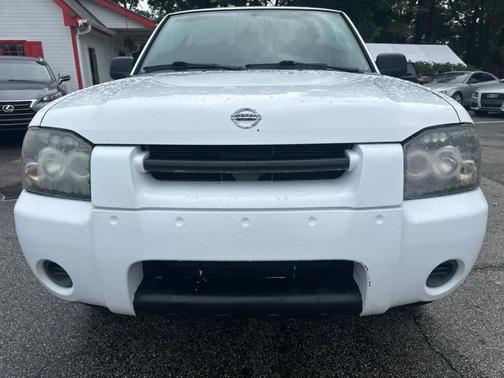 Avalanche 2004 Nissan Frontier XE-V6 Crew Cab
