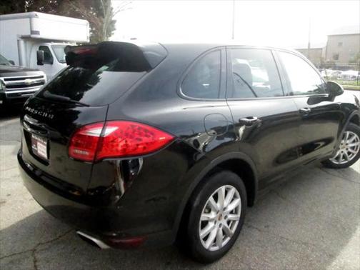 2013 Porsche Cayenne Base