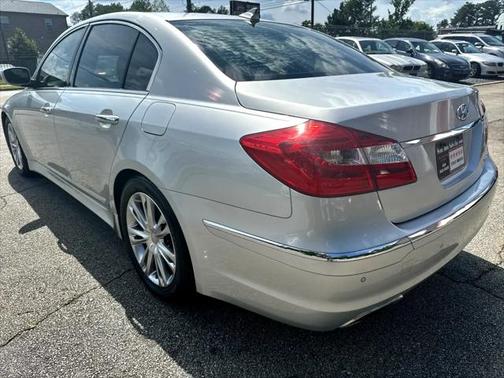 2013 Hyundai Genesis 3.8