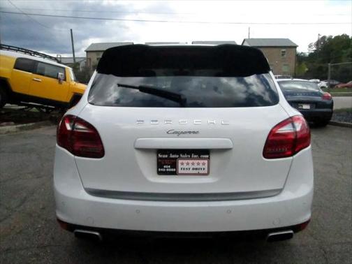 2014 Porsche Cayenne Base