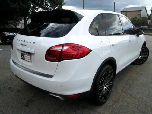 2014 Porsche Cayenne Base