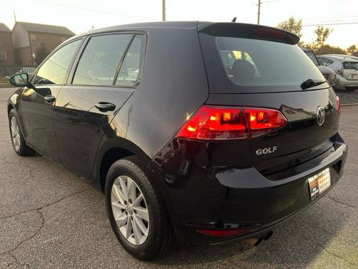 2016 Volkswagen Golf TSI S 4-Door