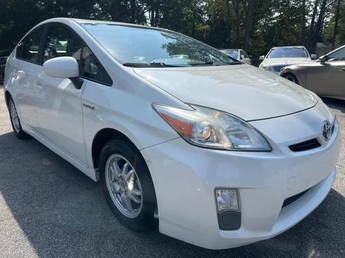 White 2011 Toyota Prius III