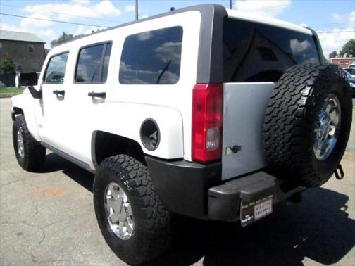 2006 Hummer H3 Base