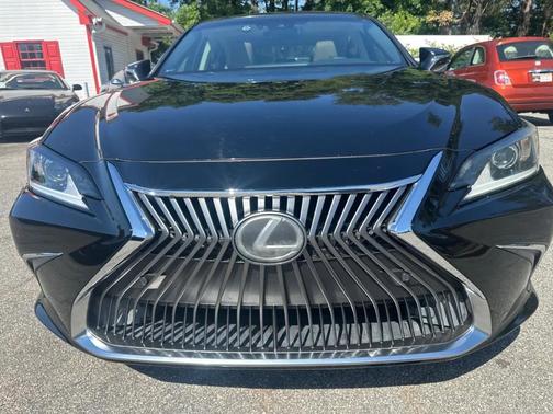 Black 2019 Lexus ES 350 Luxury