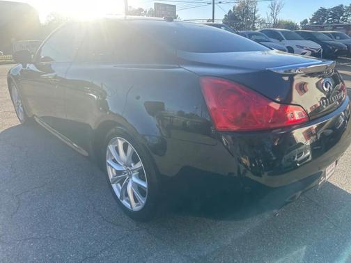 Black Obsidian 2014 INFINITI Q60 Journey