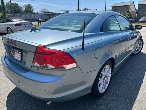 2007 Volvo C70 T5