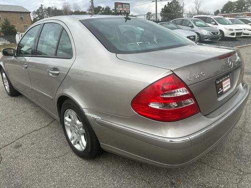 2005 Mercedes-Benz E-Class E320