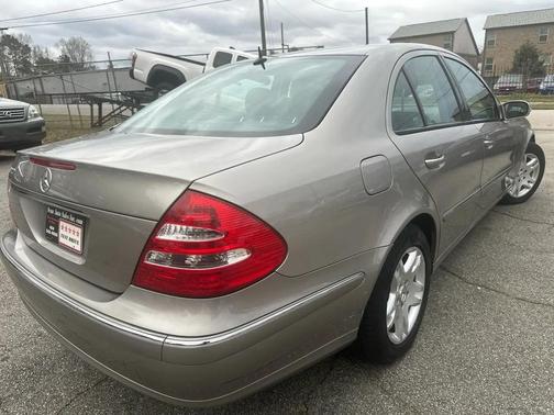 2005 Mercedes-Benz E-Class E320