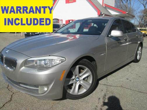 2011 BMW 528 528i