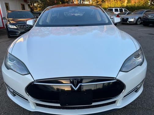 2013 Tesla Model S Signature Performance
