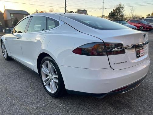 2013 Tesla Model S Signature Performance