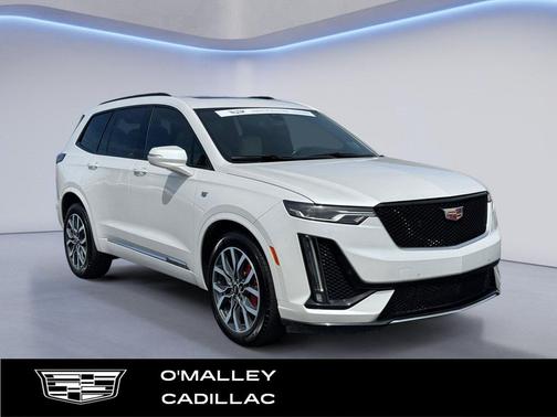 Crystal White Tricoat 2024 Cadillac XT6 Sport AWD