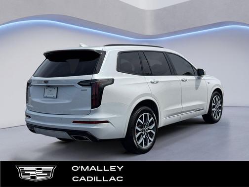 Crystal White Tricoat 2024 Cadillac XT6 Sport AWD