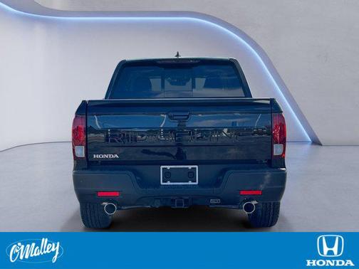 Crystal Black Pearl 2026 Honda Ridgeline RTL