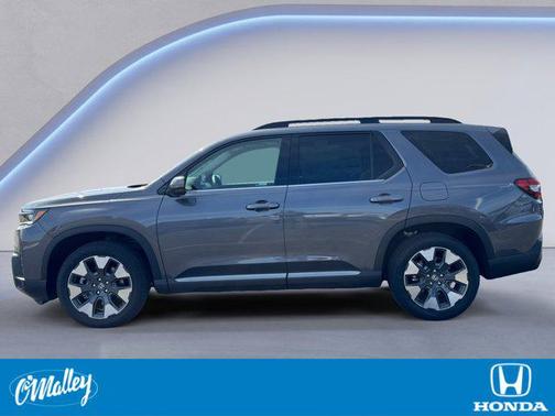 Modern Steel Metallic 2026 Honda Pilot Touring 8-Passenger