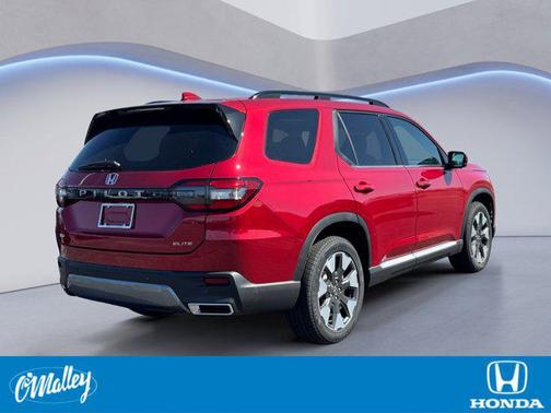 Radiant Red Metallic II 2026 Honda Pilot Elite