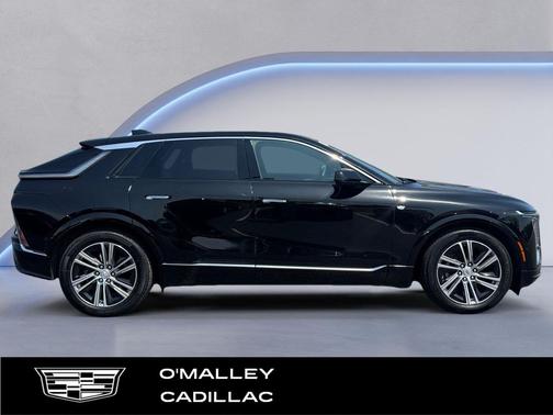 Stellar Black Metallic 2024 Cadillac LYRIQ Luxury