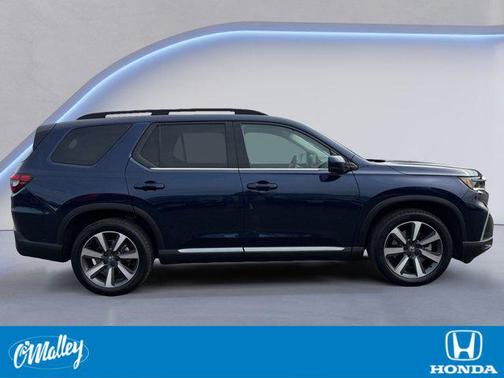2023 Honda Pilot Touring 8-Passenger