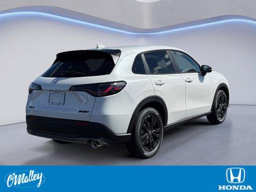 Platinum White Pearl 2026 Honda HR-V AWD Sport