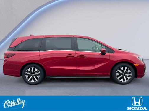 Radiant Red Metallic II 2026 Honda Odyssey EX-L