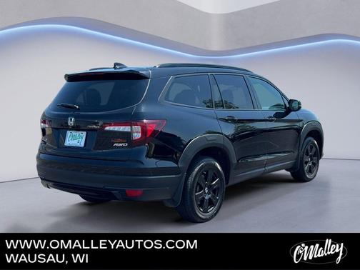 Crystal Black Pearl 2022 Honda Pilot AWD TrailSport