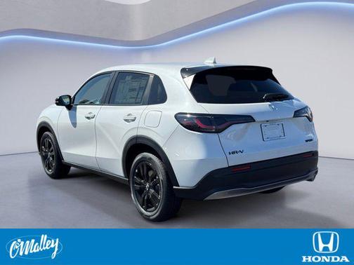 Platinum White Pearl 2026 Honda HR-V AWD Sport