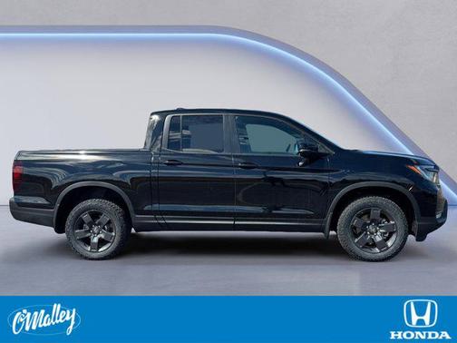 Crystal Black Pearl 2026 Honda Ridgeline TrailSport