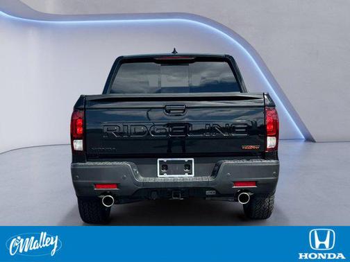 Crystal Black Pearl 2026 Honda Ridgeline TrailSport