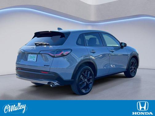Urban Gray Pearl 2023 Honda HR-V AWD Sport