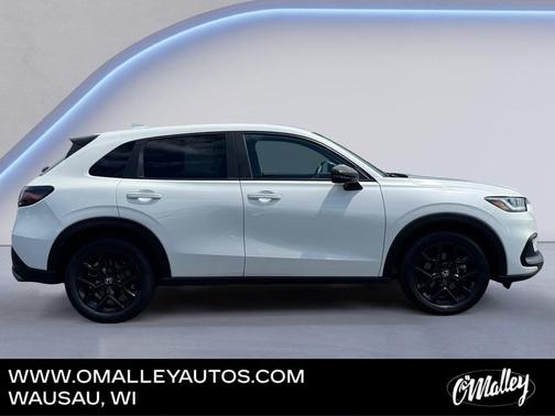 Platinum White Pearl 2024 Honda HR-V AWD Sport
